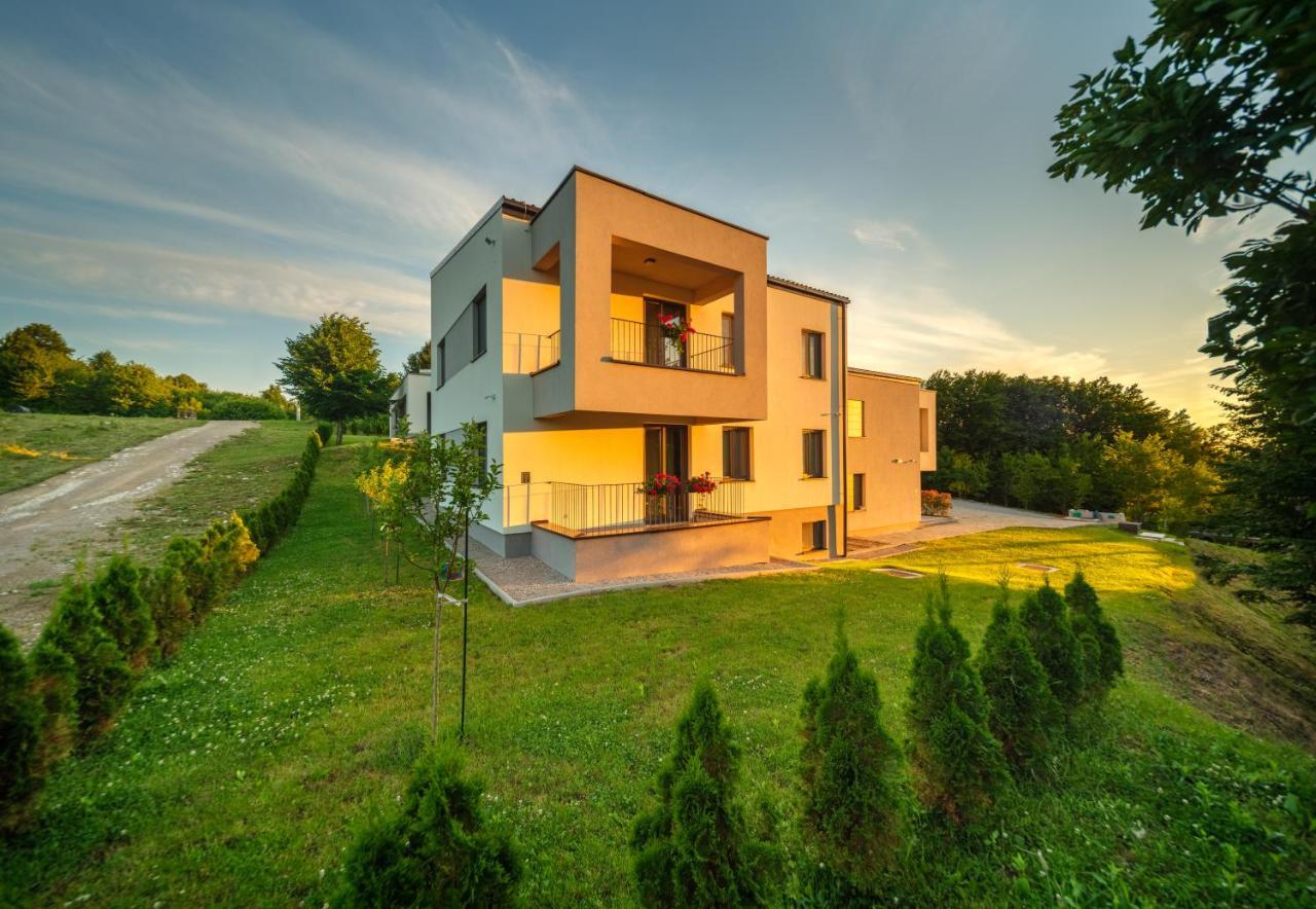 B&B Plitvice Lacus セリステ・ドゥレズニツコ エクステリア 写真